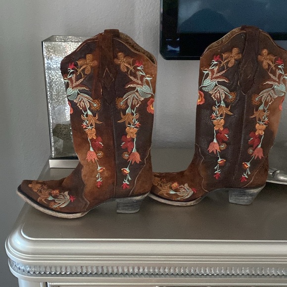 Corral Chocolate Lamb Floral Embroidery Boot - Picture 2 of 8